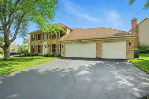 1844 Slippery Rock Rd, Naperville, IL 60565 - Photo 1