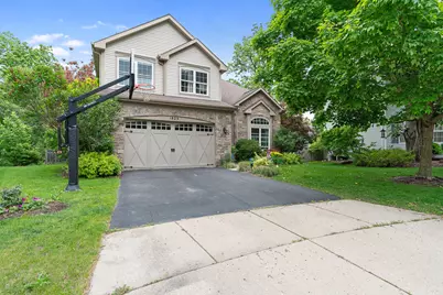 1823 S Robin Court, Libertyville, IL 60048 - Photo 1