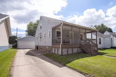 1313 E Oakland Avenue, Bloomington, IL 61701 - Photo 1