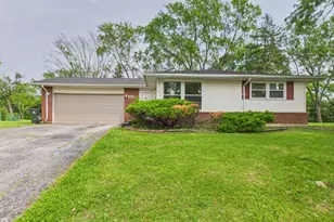 3217 Woodworth Pl, Hazel Crest, IL 60429 - Photo 1