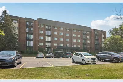 4711 Saint Joseph Creek Road #1E, Lisle, IL 60532 - Photo 1