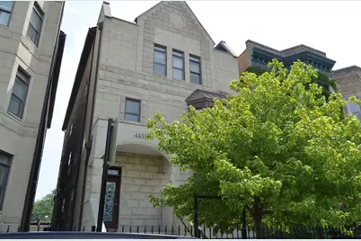 4435 S Oakenwald Avenue #1, Chicago, IL 60653 - Photo 1