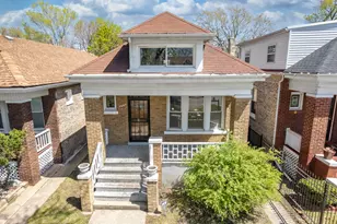 7647 S Calumet Ave, Chicago, IL 60619 - Photo 1