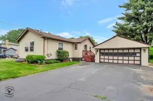 3830 W 154th Pl, Markham, IL 60428 - Photo 1