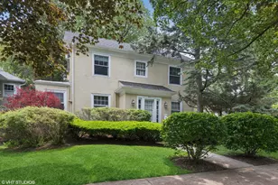 822 Clinton Pl, Evanston, IL 60201 - Photo 1