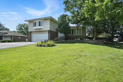 7855 Silver Court, Orland Park, IL 60462 - Photo 1