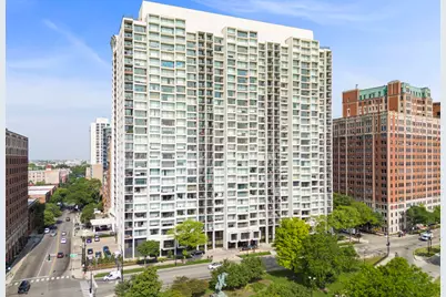 3200 N Lake Shore Drive #1910, Chicago, IL 60657 - Photo 1