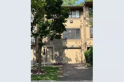 510 Isle Royal Bay, Roselle, IL 60172 - Photo 1