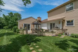 635 Sylvan Pl, Batavia, IL 60510 - Photo 1