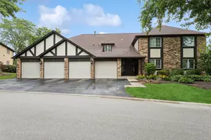 25 Algonquin Trail, Indian Head Park, IL 60525 - Photo 1