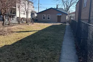 4505 S Kilpatrick Ave, Chicago, IL 60632 - Photo 1