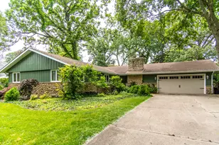 2458 E Cass St, Joliet, IL 60432 - Photo 1