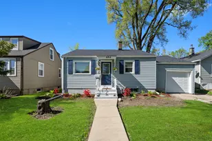 684 Cooper Ave, Elgin, IL 60120 - Photo 1