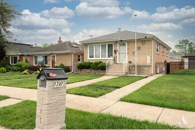 7707 Moody Avenue, Burbank, IL 60459 - Photo 1