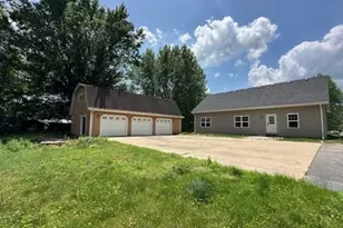 1807 Roberts St, Wilmington, IL 60481 - Photo 1