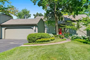 434C Woodview Rd, Lake Barrington, IL 60010 - Photo 1