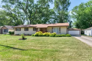 449 W 6th St, Braidwood, IL 60408 - Photo 1