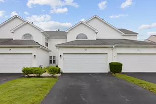 15 S Barton Trail, Batavia, IL 60510 - Photo 1