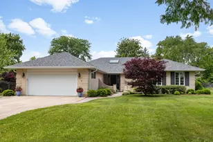 1060 Highland Ave, Lake Forest, IL 60045 - Photo 1