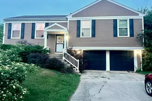 2101 Kensington Dr, Schaumburg, IL 60194 - Photo 1