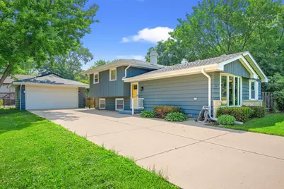 5523 Pershing Avenue, Downers Grove, IL 60515 - Photo 1