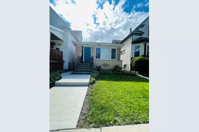 4634 N Hamlin Avenue, Chicago, IL 60625 - Photo 1