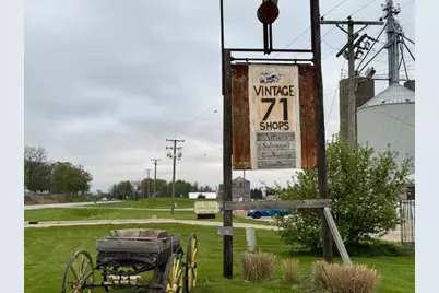 803 W Stagecoach Trail, Yorkville, IL 60560 - Photo 1