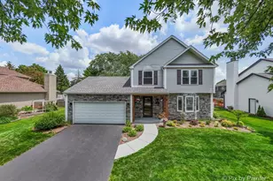 987 Split Rail Dr, Carol Stream, IL 60188 - Photo 1