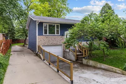 711 Town Road, West Chicago, IL 60185 - Photo 1