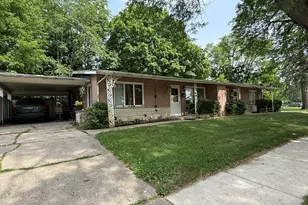 2612 Ohio Pkwy, Rockford, IL 61108 - Photo 1