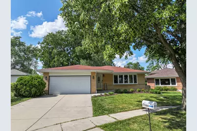 2135 N Haig Court, Palatine, IL 60074 - Photo 1