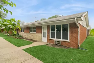 544 W Palatine Rd, Palatine, IL 60067 - Photo 1