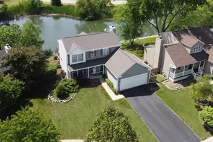 34 Lisk Dr, Hainesville, IL 60030 - Photo 1