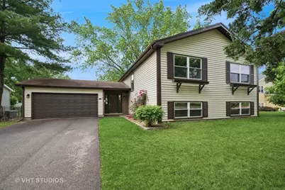 211 Sherwood Drive, Cary, IL 60013 - Photo 1