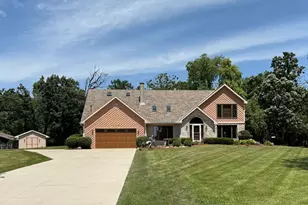 10407 Winn Rd, Richmond, IL 60071 - Photo 1