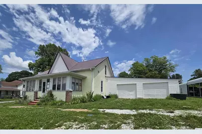 112 N Walnut, Versailles, IL 62378 - Photo 1