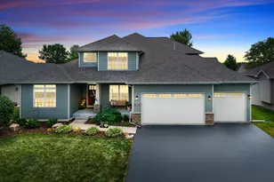 444 Davis Dr, Sycamore, IL 60178 - Photo 1