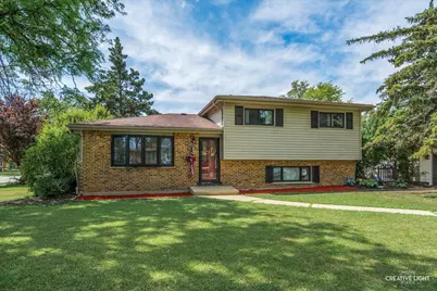 515 W Diversey Avenue, Addison, IL 60101 - Photo 1