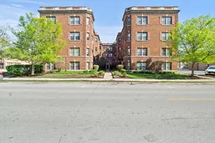 50 Forest Ave, Riverside, IL 60546 - Photo 1
