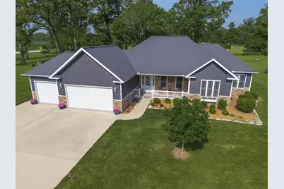 17055 N 1112 East Road, Pontiac, IL 61764 - Photo 1