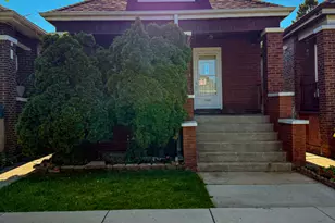 5608 S Spaulding Ave, Chicago, IL 60629 - Photo 1