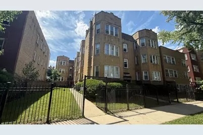 6214 N Mozart Street #2W, Chicago, IL 60659 - Photo 1