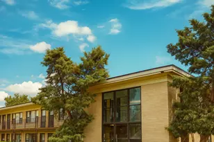 38 King Arthur Ct, Northlake, IL 60164 - Photo 1