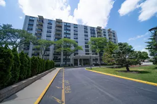 9009 Golf Rd, Des Plaines, IL 60016 - Photo 1