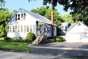 604 Wheeler St, Woodstock, IL 60098 - Photo 1