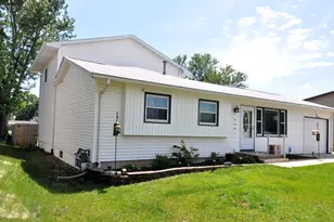 4713 Pine Al Dr, Machesney Park, IL 61115 - Photo 1