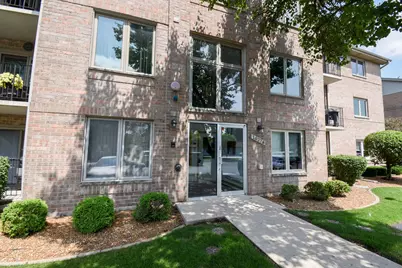 10278 Southwest Highway #1D, Chicago Ridge, IL 60415 - Photo 1