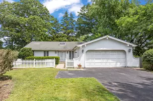 1046 Illinois Rd, Wilmette, IL 60091 - Photo 1