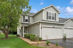 1807 S Wentworth Cir, Romeoville, IL 60446 - Photo 1