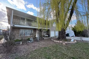 9344 N Lincoln Ave, Niles, IL 60714 - Photo 1